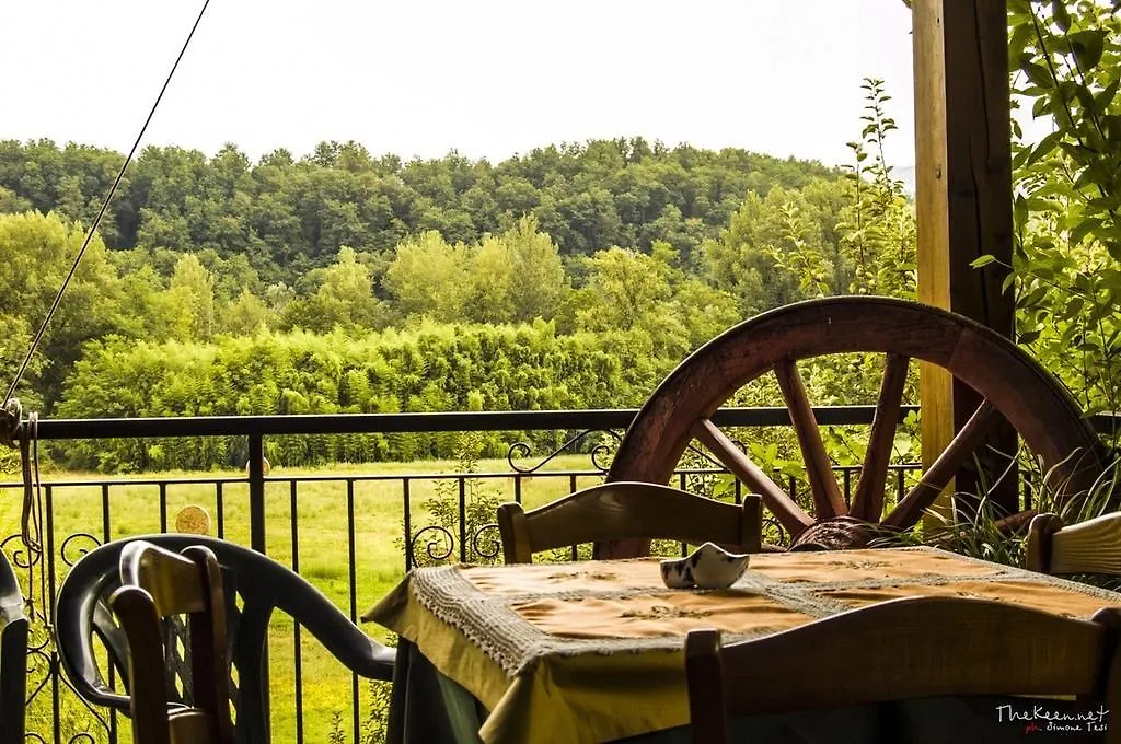 Farm stay Agriturismo La Praduscella Fivizzano